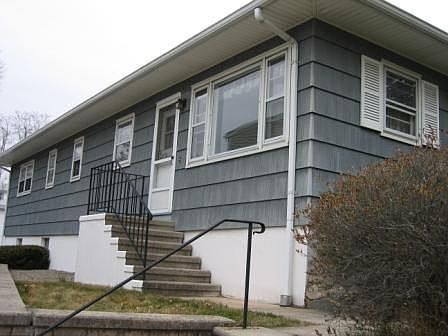 2nd image of 47 Urban St