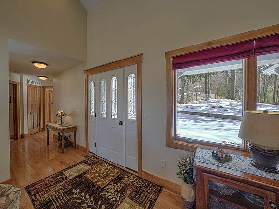 5th image of 3036 S Blake Ln