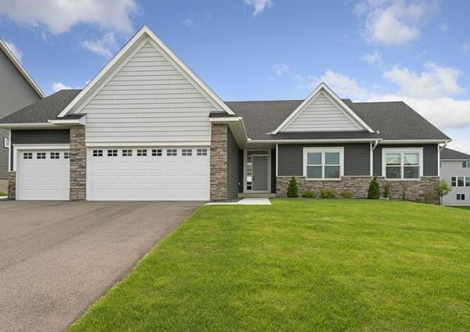 Executive Rambler under $450k...upgrades galore