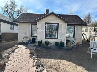 911 E 7th St, Cheyenne, WY 82007