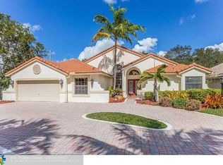 9985 W Tree Tops Ct, Davie, FL 33328