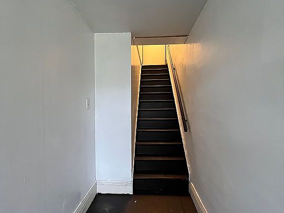 3rd image of 421 State Route 146 APT 2W