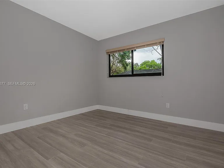12725 SW 80th Ave — Photo 24