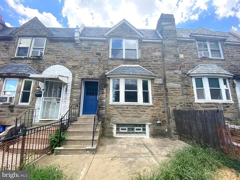 1st image of 1562 Devereaux Ave
