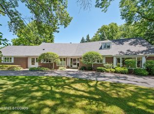 6 Rolling Ridge Rd, Northfield, IL 60093