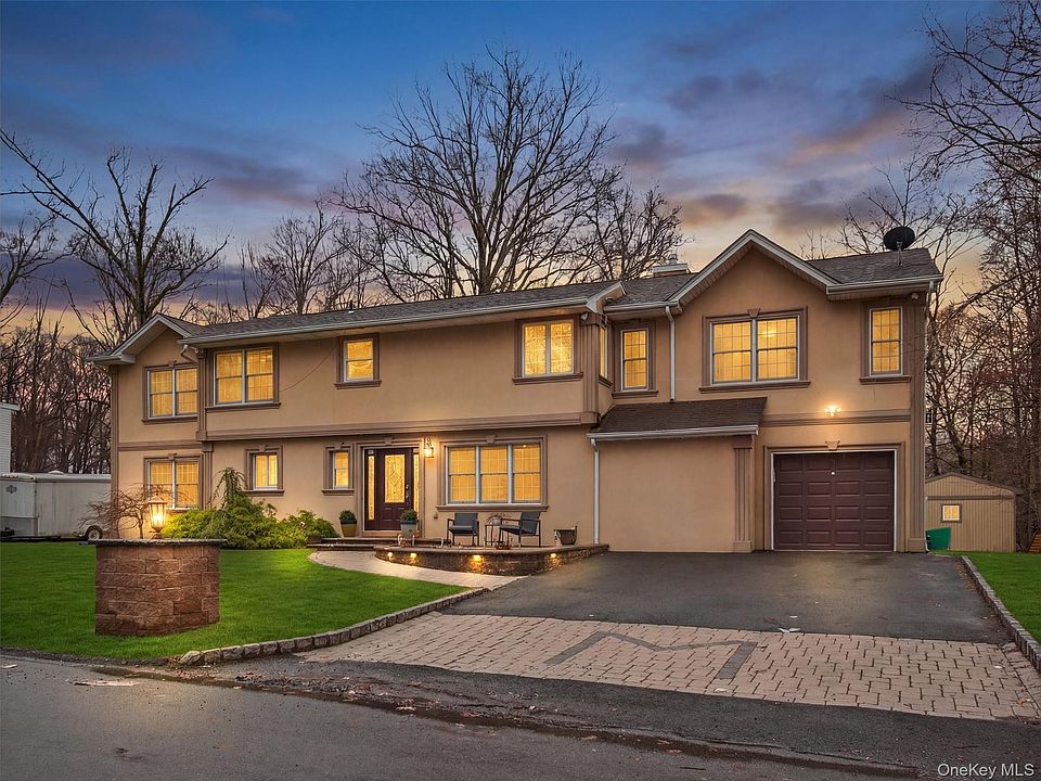 1st image of 10 Rensselaer Drive