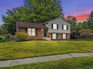 9205 Auburn Ave, Jeffersontown, KY 40299