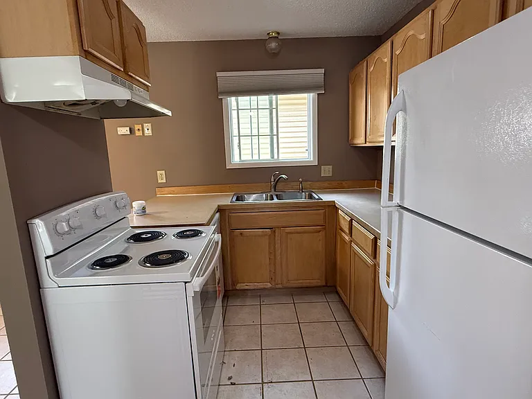 4041 W 125th St #12 — Photo 8