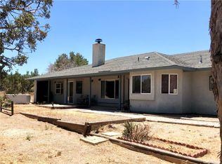 8170 Coyote Trl, Oak Hills, CA 92344