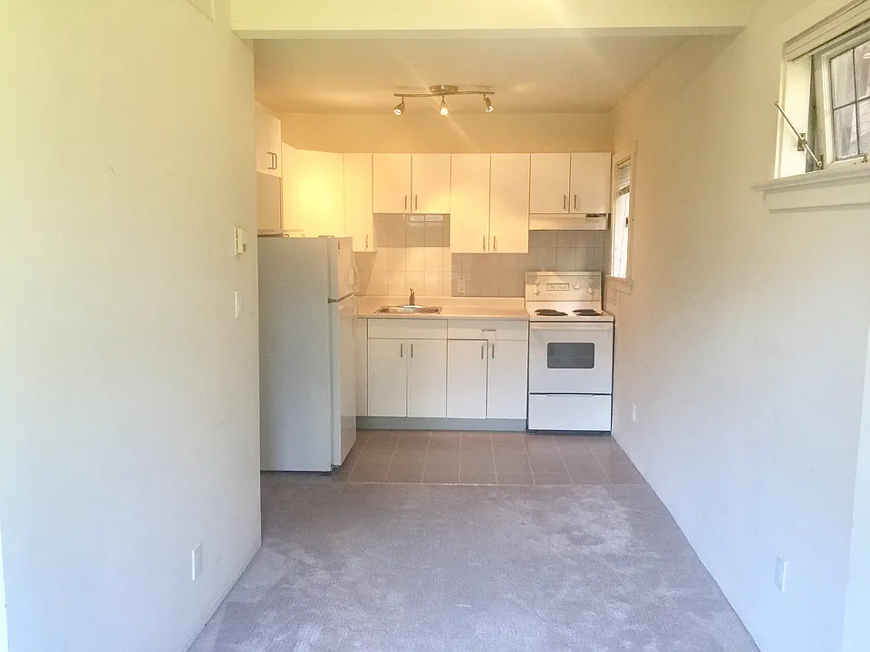 3543 W 1st Ave #1