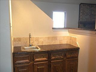 4th image of 3400 Marwick Dr