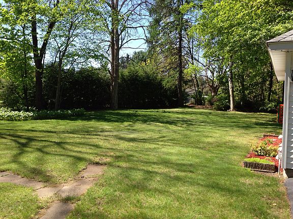 Back .25 side yard notpictur