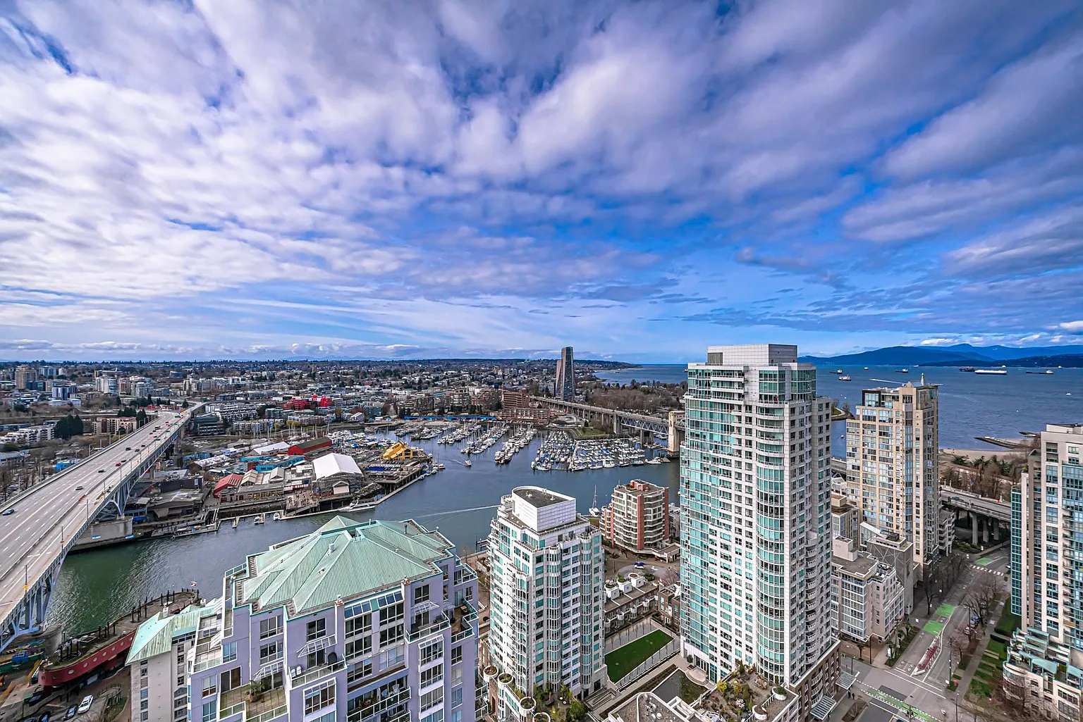 1480 Howe St #3501 photo 1