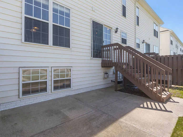 6342 Downwing Ln — Photo 35