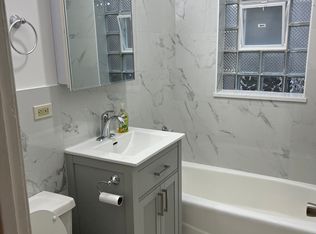 5930 N Artesian Ave #2, Chicago, IL 60659