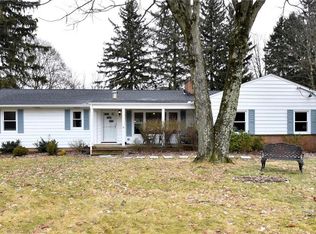 5445 Som Center Rd, Solon, OH 44139