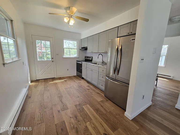 330 Elizabeth Ave — Photo 14