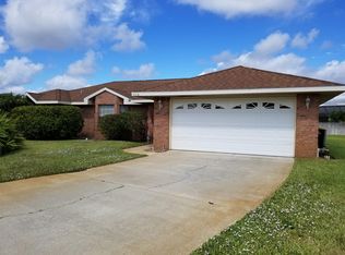 998 Pine Walk Ct NE, Palm Bay, FL 32905