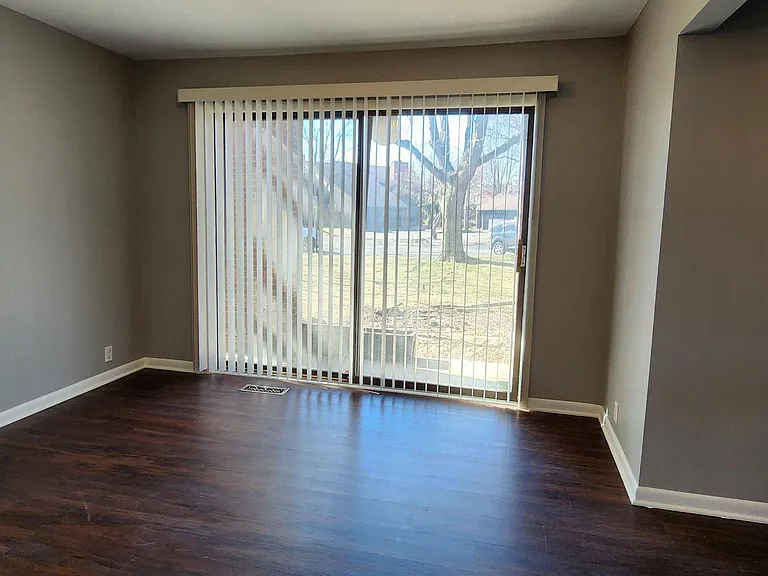 4 Brookwood Ln — Photo 14