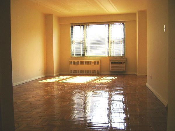 1st image of 9801 67th Ave APT 3L