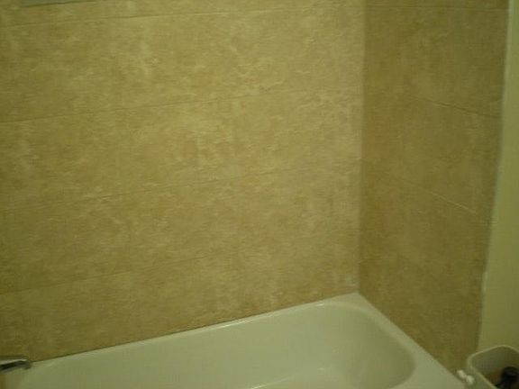 Full Bathroom with Bathtub