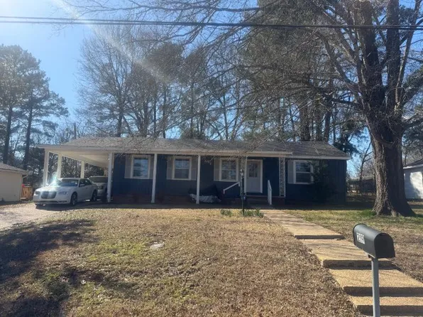 219 Lakeview Dr, Tupelo, MS 38801