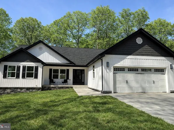 206 Saylers Creek Rd, Locust Grove, VA 22508