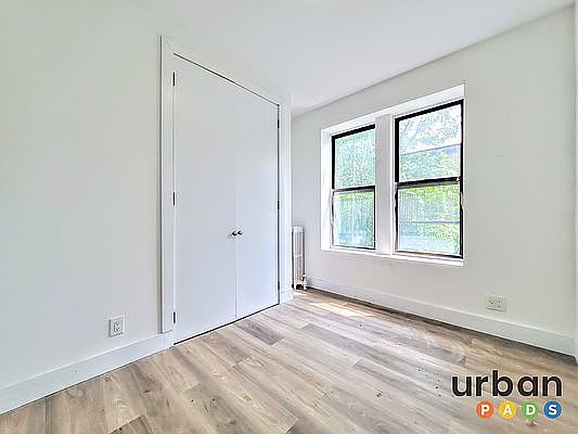 5th image of 1236 Pacific St #3F