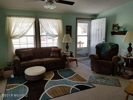5th image of 10385 N Bingham Ave