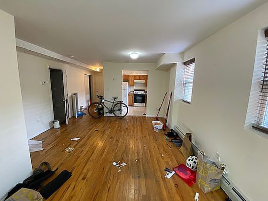 4th image of 20-18 38th St #1