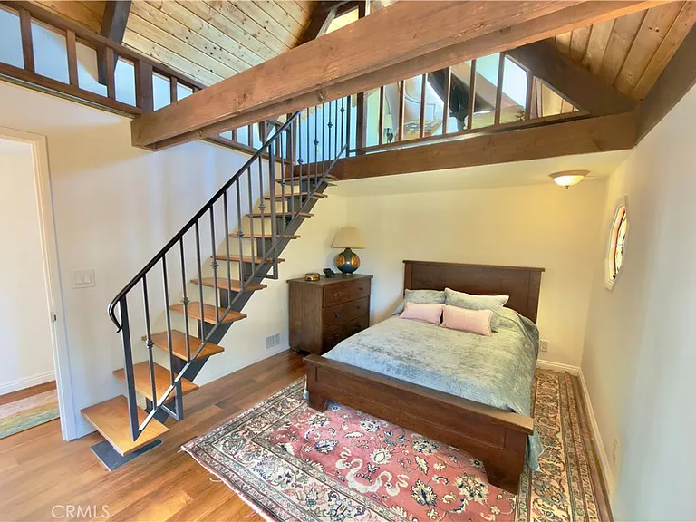 327 Aster St — Photo 36