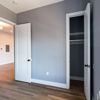 Rented by Nooklyn NYC LLC | media 12