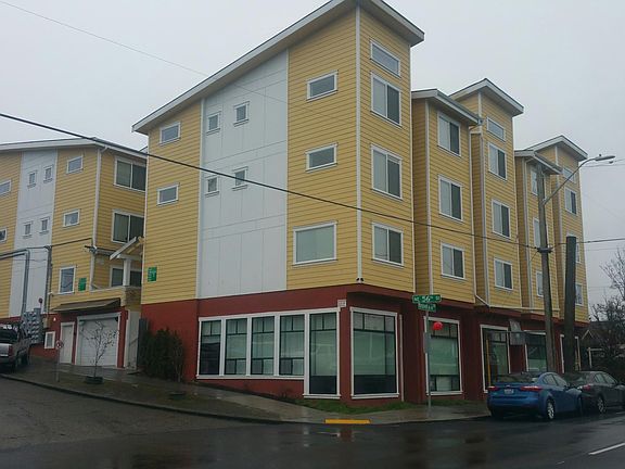 2nd image of 5522 Roosevelt Way NE #A