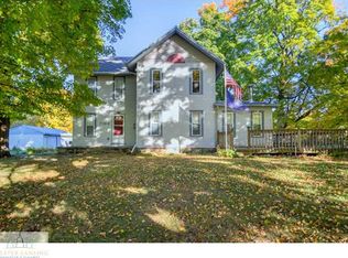 7188 Williams Rd, Lansing, MI 48911