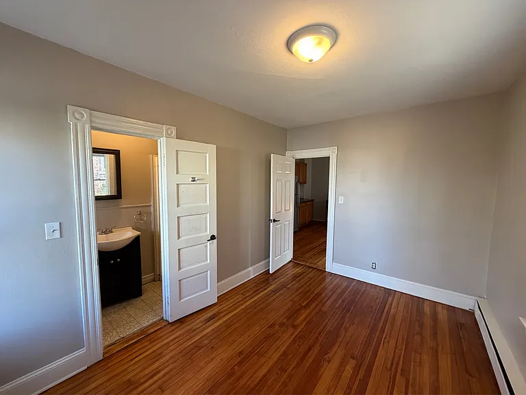 103 Gold St #1A — Photo 3