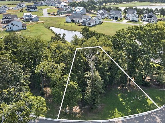 3rd image of 161 Golden Bear Cir #122