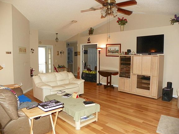 3rd image of 661 Intracoastal Cir