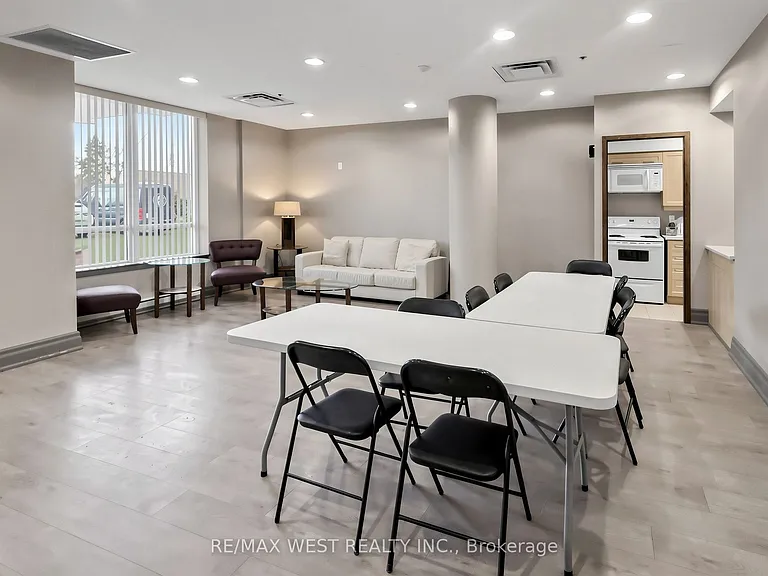 2772 Keele St #505 — Photo 22