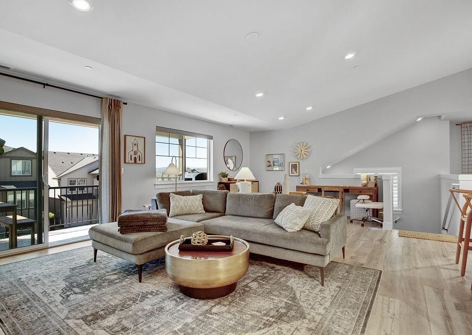 1st image of 16625 SW Botany Bay Ln