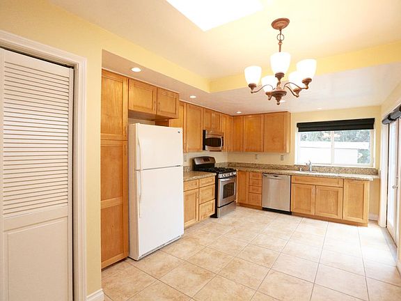 2nd image of 4827 Jumano Ave