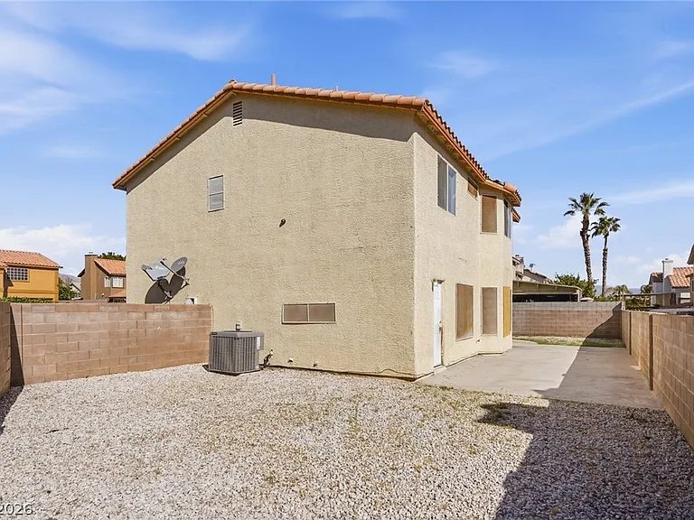 808 Majestic Rock Cir #0 — Photo 32