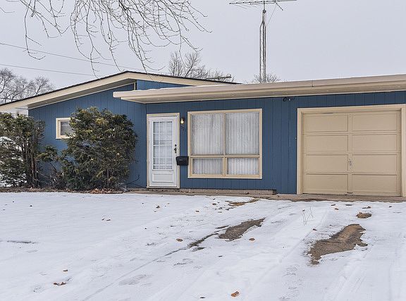 2nd image of 327 Kingswood Dr