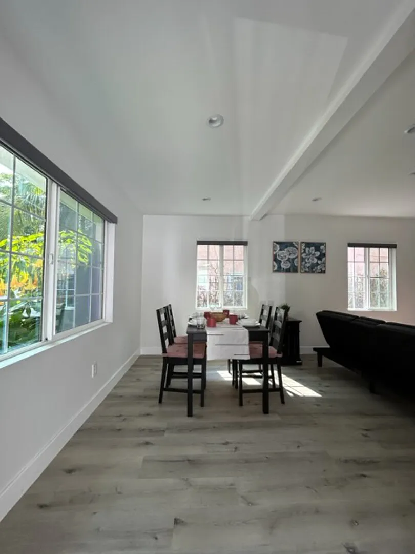 Unique Modern House near Culver City, Pet-friendly — Photo 2