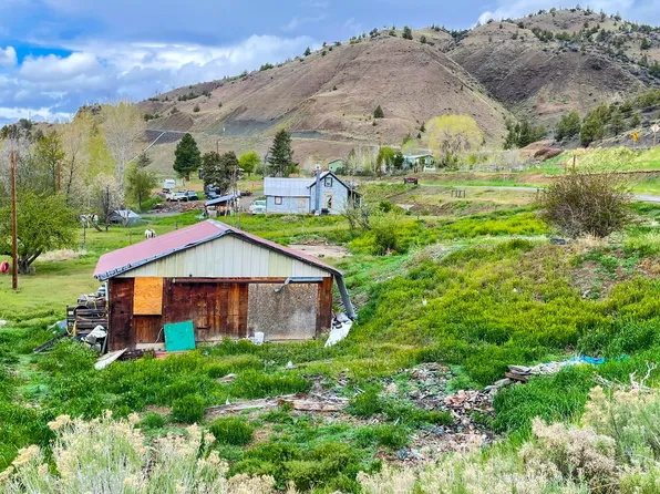 500 Old Hwy, Mitchell, OR 97750