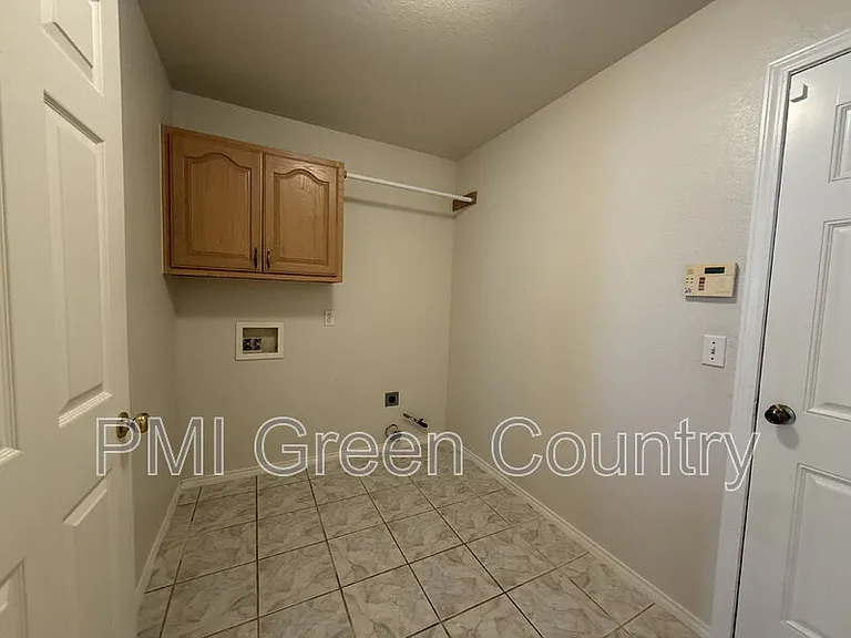 3101 N 1st St — Photo 10