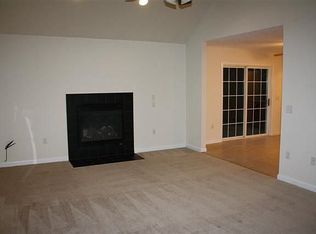 18 Dove Rd, Hooksett, NH 03106