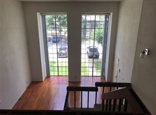 12633 Memorial Dr APT 106, Houston, TX 77024