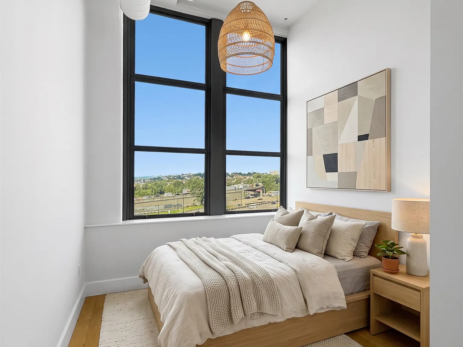 1 bed, 1.0 bath, 642 sqft, $2,600 — Photo 3