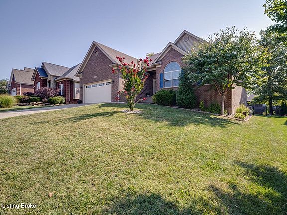 3rd image of 4209 Pleasant Glen Dr