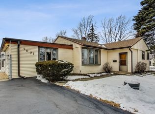 3001 Wilke Rd, Rolling Meadows, IL 60008